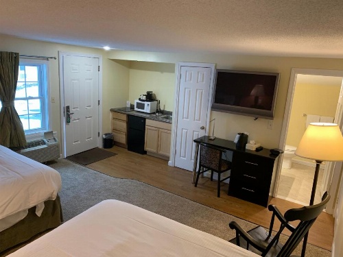 Four Winds Country Motel image 46